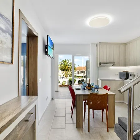 Hermoso Apartamento: Piscina Climatizada, A/c, Wifi - Es-347-47 Apartman Costa Adeje (Tenerife)